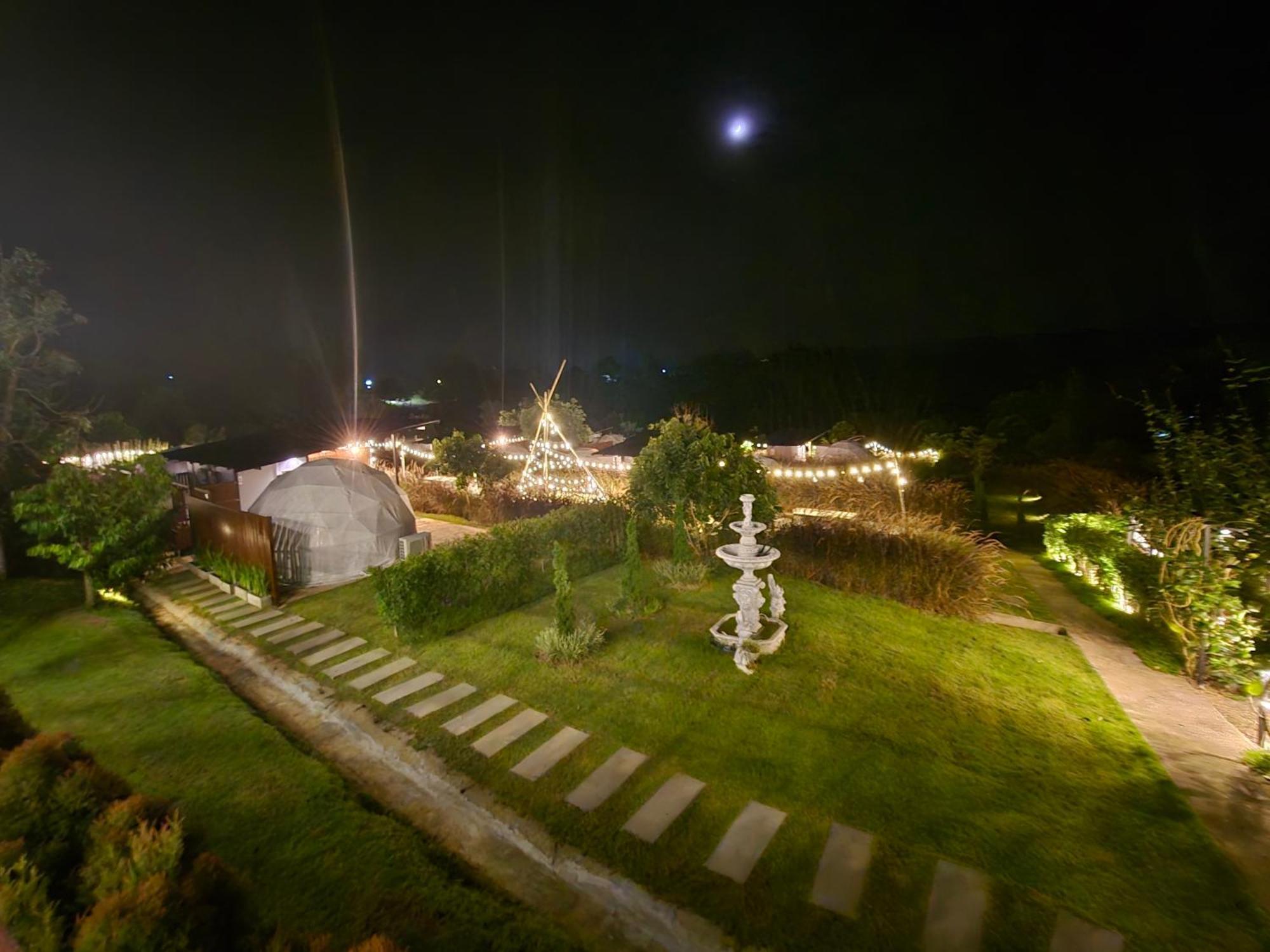 Hotel เต้นท์โดมเขาค้อ Lung Bun Camp à Ban Nong Rang Chang Extérieur photo